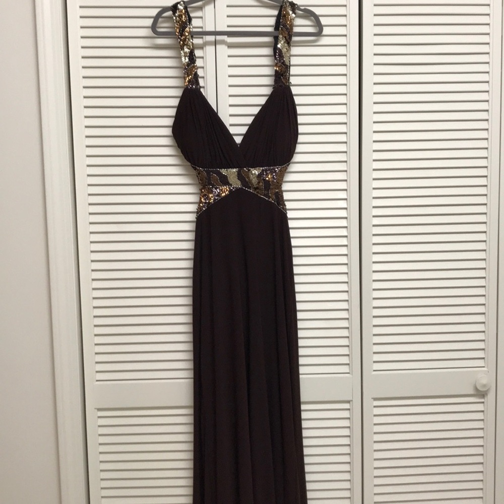 Size 8 Prom/Bridal Dress *only worn once* - Picture 3 of 5